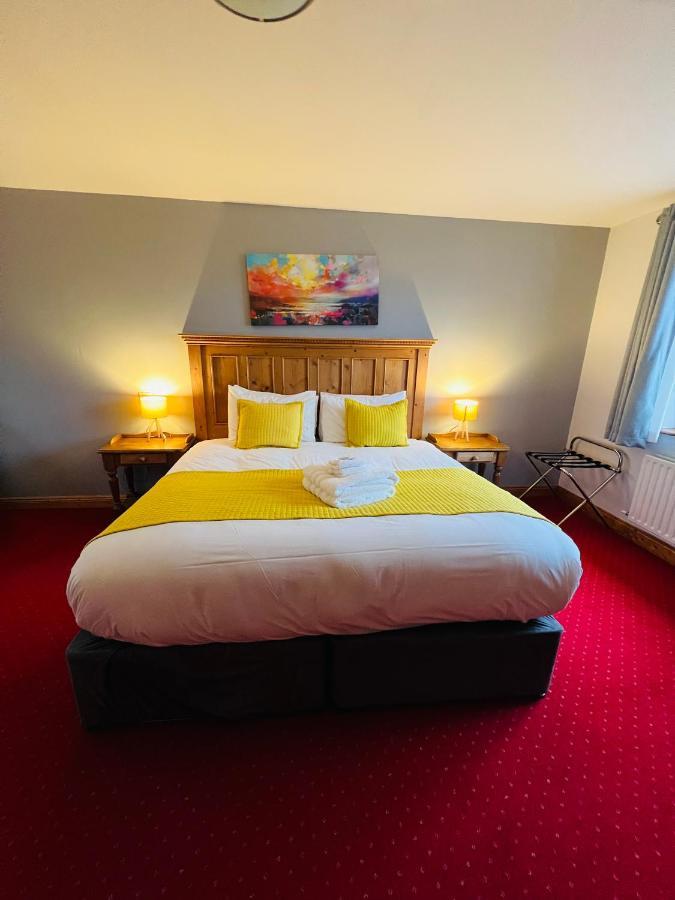 Dingle Marina Lodge Екстер'єр фото